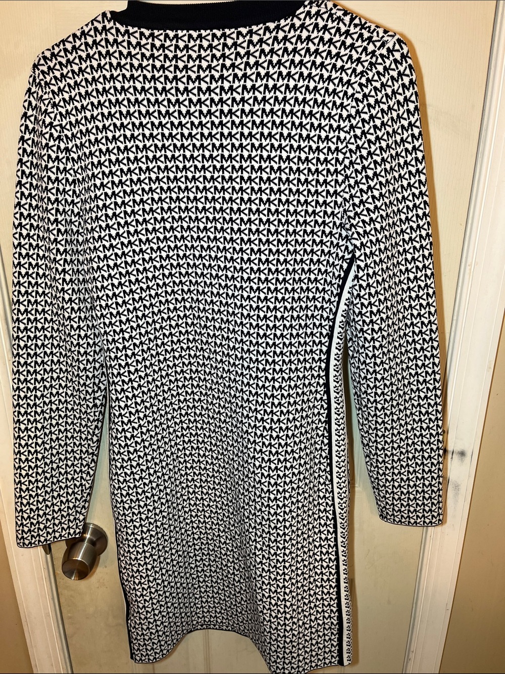 Michael Kors Black & White MK Logo Zip-Front Knit Dress - Picture 5 of 8